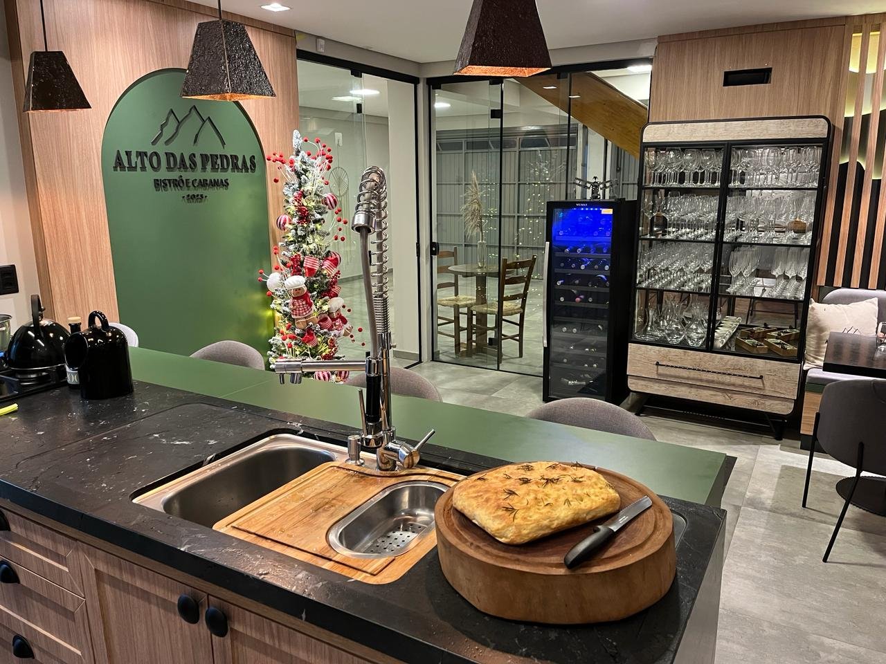 Alto das Pedras Bistrô e Cabanas